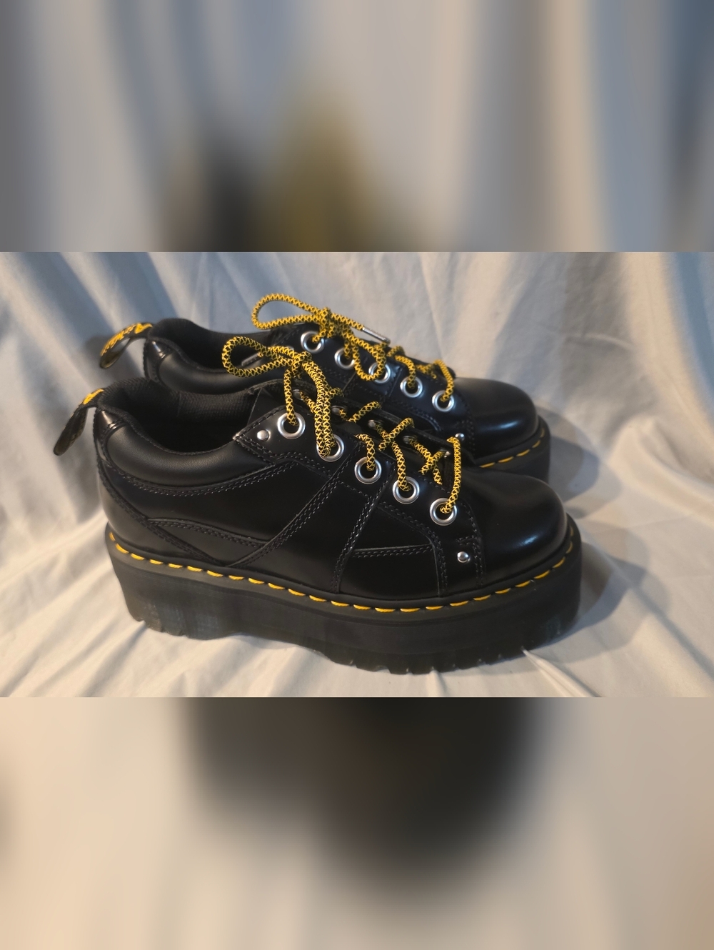 Dr Martens 5-Eye Max Buttero Leather Platform Shoes Women Size 9 NWOB Defects